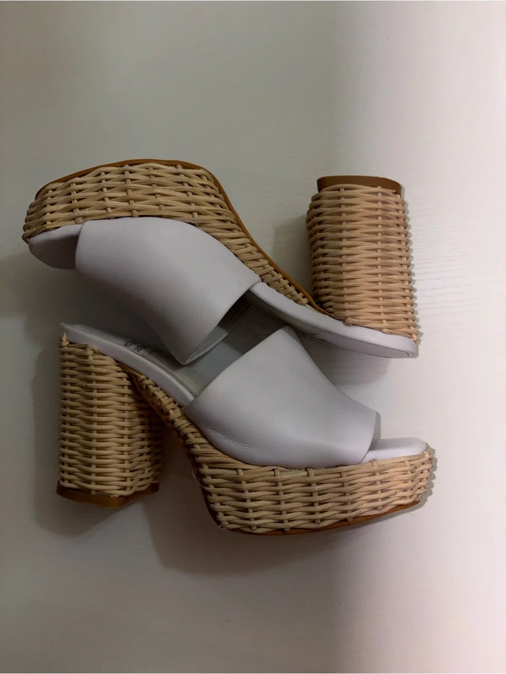Product 10760672